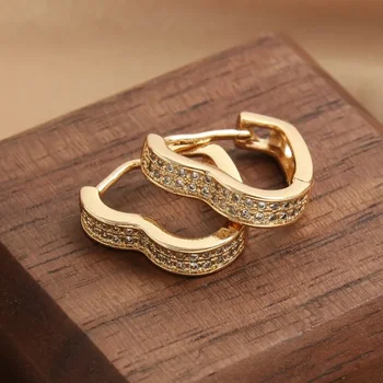 Minar Romantic Shinning CZ Кубический цирконий, выдалбливают серьги-кольца в форме сердца для женщин, ювелирные изделия из латуни с покрытием из настоящего золота 14 карат.