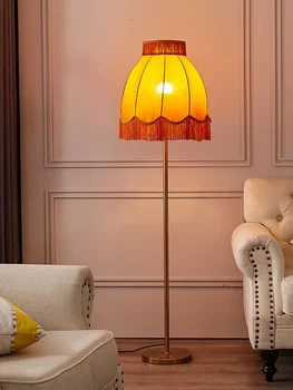 Французский ретро Королевский придворный торшер с кисточками для гостиной, Американский кабинет и прикроватная лампа для спальни
